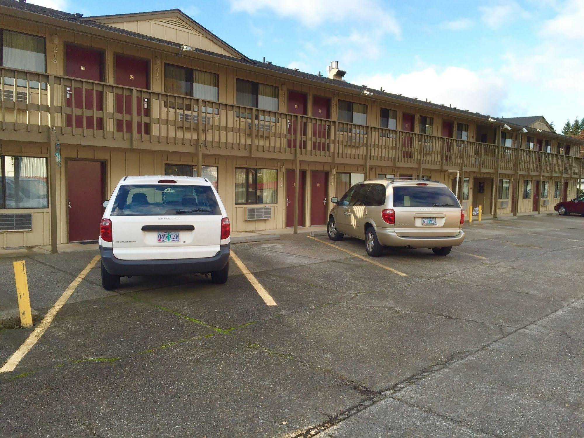 Stagecoach Inn Motel Molalla Extérieur photo